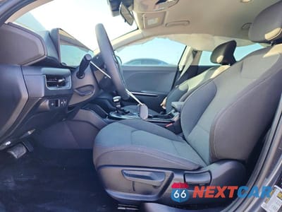 Zdjęcie 7 z 13 samochodu: 2025 KIA K4 LXS VIN:3KPFT4DE8SE068572 - miniatura