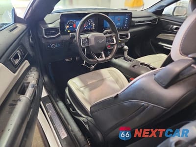 Zdjęcie 8 z 12 samochodu: 2024 FORD MUSTANG PREMIUM VIN:1FAGP8UH6R5114566 - miniatura