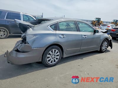 Trzecie zdjęcie samochodu z tyłu: 2015 NISSAN ALTIMA 2.5 S VIN:1N4AL3APXFN914797 - miniatura