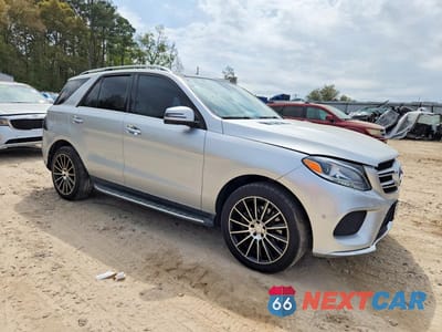 Czwarte zdjęcie samochodu z boku: 2016 MERCEDES-BENZ GLE 350 4MATIC VIN:4JGDA5HB2GA723544 - miniatura