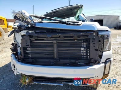 Piąte zdjęcie samochodu w środku: 2024 GMC SIERRA K2500 DENALI VIN:1GT49REYXRF103026 - miniatura