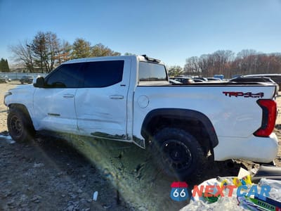 Drugie zdjęcie samochodu z przodu: 2024 TOYOTA TUNDRA SR5 VIN:5TFLA5DB5RX165078 - miniatura