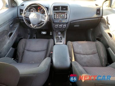 Zdjęcie 8 z 12 samochodu: 2018 MITSUBISHI OUTLANDER SPORT ES VIN:JA4AP3AUXJU007576 - miniatura