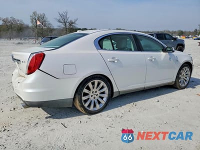 Trzecie zdjęcie samochodu z tyłu: 2011 LINCOLN MKS VIN:1LNHL9DR6BG611292 - miniatura