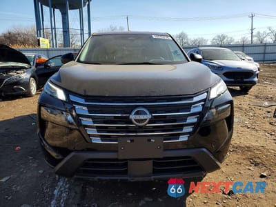 Piąte zdjęcie samochodu w środku: 2024 NISSAN ROGUE S VIN:5N1BT3AB6RC761074 - miniatura