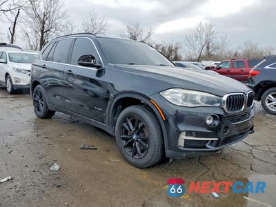 Czwarte zdjęcie samochodu z boku: 2014 BMW X5 VIN:5UXKR0C51E0K44672 - miniatura