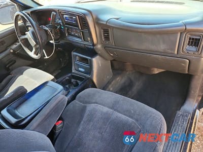 Zdjęcie 8 z 12 samochodu: 2000 CHEVROLET SILVERADO C1500 VIN:2GCEC19T0Y1376827 - miniatura