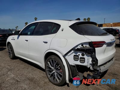 Drugie zdjęcie samochodu z przodu: 2023 MASERATI GRECALE MODENA VIN:ZN682AVM0P7433915 - miniatura