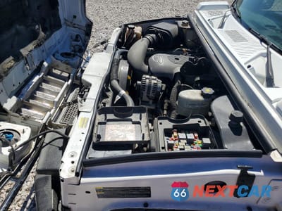 Zdjęcie 12 z 13 samochodu: 2006 HUMMER H2 VIN:5GRGN23U46H107619 - miniatura