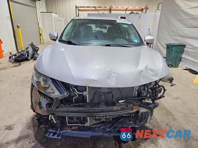 Piąte zdjęcie samochodu w środku: 2019 NISSAN ROGUE SPORT S VIN:JN1BJ1CR1KW628769 - miniatura