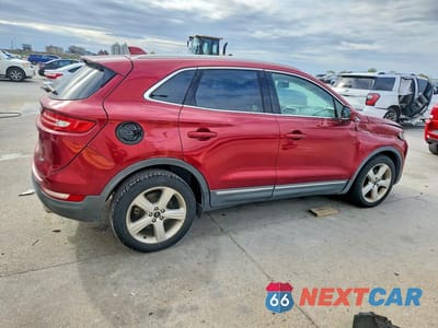 Trzecie zdjęcie samochodu z tyłu: 2017 LINCOLN MKC PREMIERE VIN:5LMCJ1C95HUL50943 - miniatura