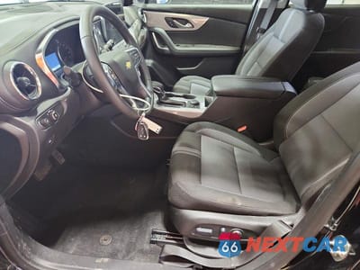 Zdjęcie 7 z 13 samochodu: 2026 CHEVROLET BLAZER 2LT VIN:3GNKBHR43TS122217 - miniatura