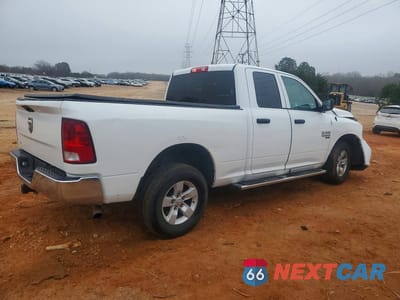 Trzecie zdjęcie samochodu z tyłu: 2019 RAM 1500 CLASSIC TRADESMAN VIN:1C6RR6FG9KS613687 - miniatura