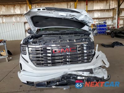 Piąte zdjęcie samochodu w środku: 2025 GMC SIERRA K1500 DENALI VIN:3GTUUGE80SG220489 - miniatura