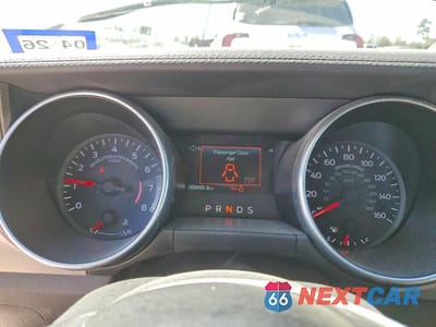 Zdjęcie 9 z 13 samochodu: 2019 FORD MUSTANG VIN:1FA6P8TH7K5172561 - miniatura