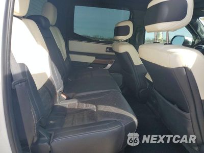 Zdjęcie 10 z 12 samochodu: 2022 TOYOTA TUNDRA CAPSTONE HV VIN:5TFVC5DB7NX010416 - miniatura