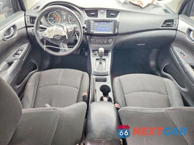 Zdjęcie 8 z 11 samochodu: 2019 NISSAN SENTRA S VIN:3N1AB7AP6KY203148 - miniatura
