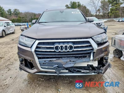 Piąte zdjęcie samochodu w środku: 2017 AUDI Q7 PREMIUM PLUS VIN:WA1LAAF75HD056048 - miniatura