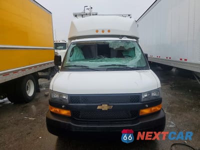 Piąte zdjęcie samochodu w środku: 2024 CHEVROLET EXPRESS UTILITY / SERVICE TRUCK VIN:1GB0GRFP3R1177884 - miniatura