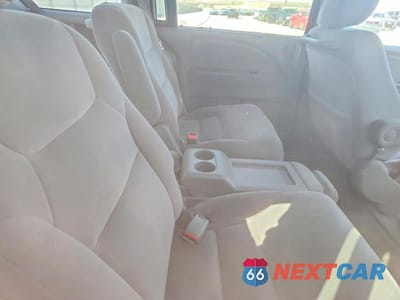 Zdjęcie 10 z 12 samochodu: 2008 HONDA ODYSSEY EX VIN:5FNRL38468B055038 - miniatura