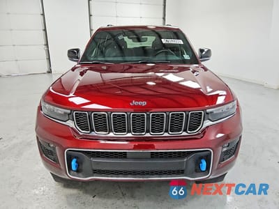 Piąte zdjęcie samochodu w środku: 2023 JEEP GRAND CHEROKEE OVERLAND 4XE VIN:1C4RJYD62PC664052 - miniatura