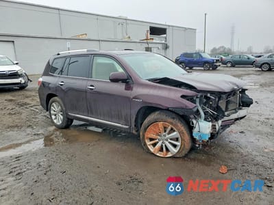 Czwarte zdjęcie samochodu z boku: 2013 TOYOTA HIGHLANDER HYBRID LIMITED VIN:JTEDC3EH2D2014934 - miniatura