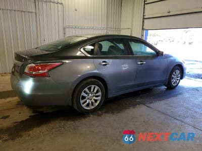 Trzecie zdjęcie samochodu z tyłu: 2015 NISSAN ALTIMA 2.5 VIN:1N4AL3AP1FN886131 - miniatura
