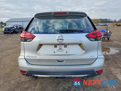Zdjęcie 6 z 12 samochodu: 2017 NISSAN ROGUE S VIN:KNMAT2MV8HP520995 - miniatura