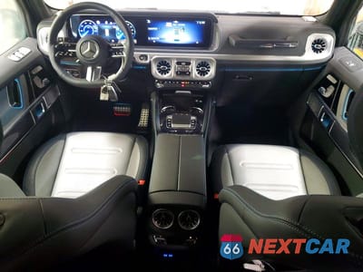 Zdjęcie 8 z 11 samochodu: 2025 MERCEDES-BENZ G 580E VIN:W1NWM0AB6SX030959 - miniatura