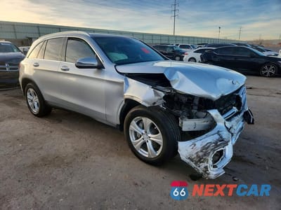 Czwarte zdjęcie samochodu z boku: 2016 MERCEDES-BENZ GLC 300 4MATIC VIN:WDC0G4KB5GF098431 - miniatura