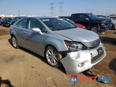 Czwarte zdjęcie samochodu z boku: 2010 LEXUS HS 250H PREMIUM VIN:JTHBB1BA8A2010455 - miniatura