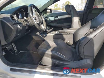 Zdjęcie 7 z 11 samochodu: 2015 MERCEDES-BENZ C 250 VIN:WDDGJ4HB3FG360121 - miniatura