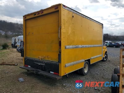 Trzecie zdjęcie samochodu z tyłu: 2001 GMC SAVANA CUTAWAY G3500 VIN:1GDHG31R611902513 - miniatura