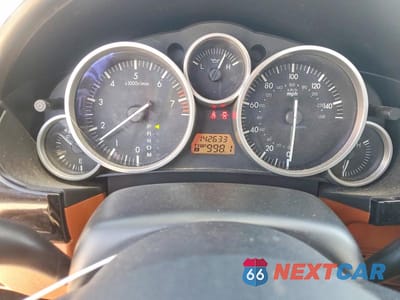 Zdjęcie 9 z 11 samochodu: 2006 MAZDA MX-5 MIATA VIN:JM1NC25F160112546 - miniatura