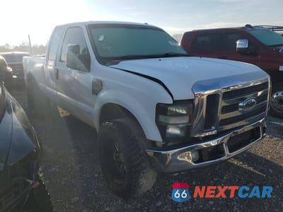 Czwarte zdjęcie samochodu z boku: 2010 FORD F250 SUPER DUTY VIN:1FTSX2BR4AEA27864 - miniatura