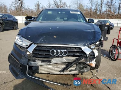 Piąte zdjęcie samochodu w środku: 2018 AUDI Q3 PREMIUM VIN:WA1ECCFS6JR017187 - miniatura