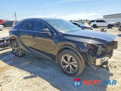 Czwarte zdjęcie samochodu z boku: 2024 LEXUS RX 350 PREMIUM VIN:JTJCHMAA2R2014310 - miniatura