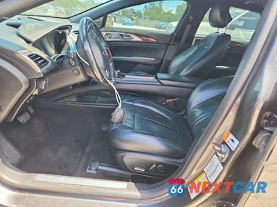 Zdjęcie 7 z 12 samochodu: 2019 LINCOLN MKZ RESERVE II VIN:3LN6L5EC1KR624230 - miniatura