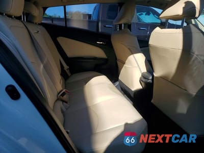 Zdjęcie 11 z 13 samochodu: 2019 TOYOTA PRIUS XLE VIN:JTDKARFUXK3076234 - miniatura