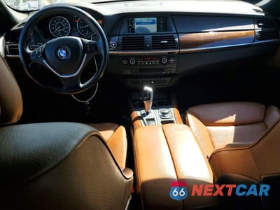 Zdjęcie 8 z 12 samochodu: 2010 BMW X5 XDRIVE48I VIN:5UXFE8C59AL312575 - miniatura