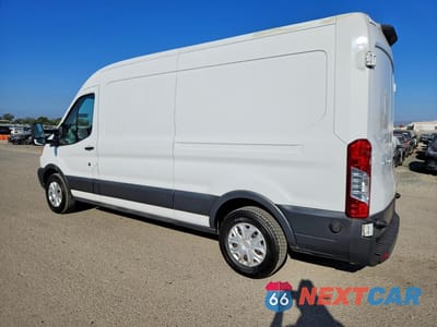 Drugie zdjęcie samochodu z przodu: 2018 FORD TRANSIT 150 UTILITY / SERVICE VAN VIN:1FTYE2CM1JKB37467 - miniatura