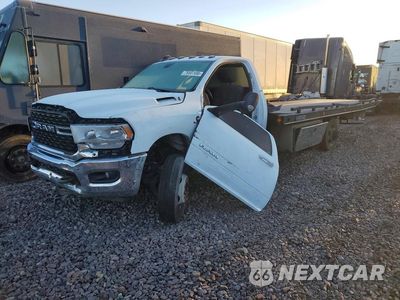 2022 RAM 5500 3C7WRMDL2NG380492 - główne zdjęcie licytacji z USA - miniatura