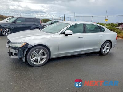 2018 VOLVO S90 T5 MOMENTUM LVY982AK0JP035991 - główne zdjęcie licytacji z USA - miniatura