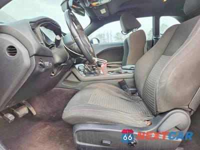Zdjęcie 7 z 12 samochodu: 2016 DODGE CHALLENGER SXT VIN:2C3CDZAGXGH351882 - miniatura