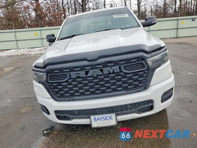 Piąte zdjęcie samochodu w środku: 2025 RAM 1500 BIG HORN VIN:1C6RRFFG8SN540410 - miniatura