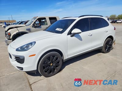 2017 PORSCHE CAYENNE WP1AA2A27HKA87827 - główne zdjęcie licytacji z USA - miniatura