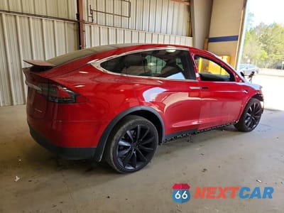 Trzecie zdjęcie samochodu z tyłu: 2020 TESLA MODEL X VIN:5YJXCBE26LF235908 - miniatura