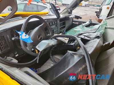 Zdjęcie 8 z 13 samochodu: 2023 GMC SAVANA BOX TRUCK VIN:7GZ37TC71PN003203 - miniatura