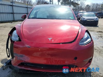 Piąte zdjęcie samochodu w środku: 2024 TESLA MODEL Y VIN:7SAYGAEE2RF120134 - miniatura