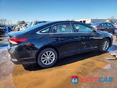 Trzecie zdjęcie samochodu z tyłu: 2018 HYUNDAI SONATA SE VIN:5NPE24AF8JH711976 - miniatura